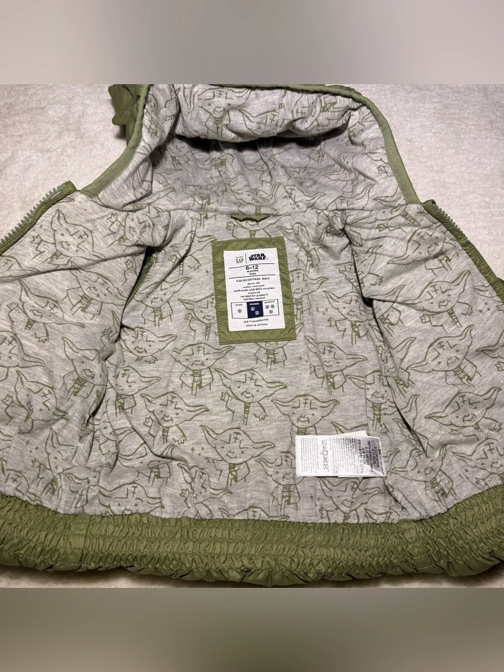 Baby Gap -Yoda - Star Wars Puffer Hooded Jacket green olive- Sz 6-12 months